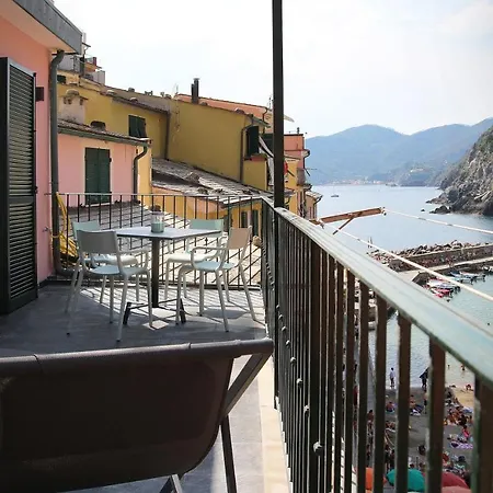 Mada Charm Terrace&carugio Vernazza