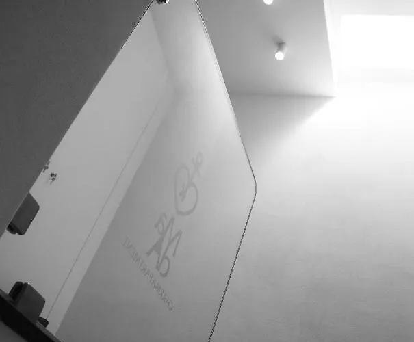 Mada Charm Terrace&carugio * 베르나차