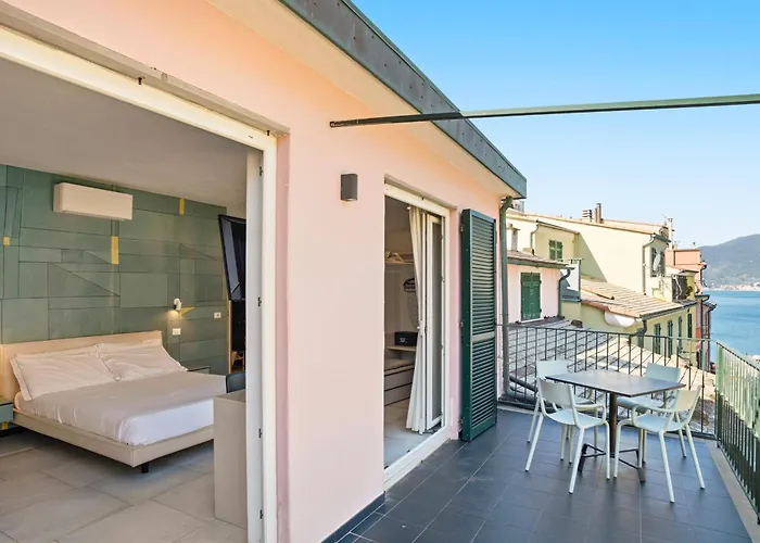 Mada Charm Terrace&carugio شقة فيرناتْسا